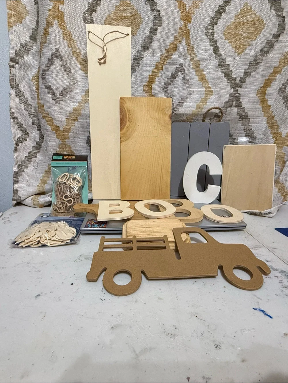 N/A plain wooden
